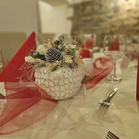 Hotel U Mesta Prahy Nachod Bagian luar foto