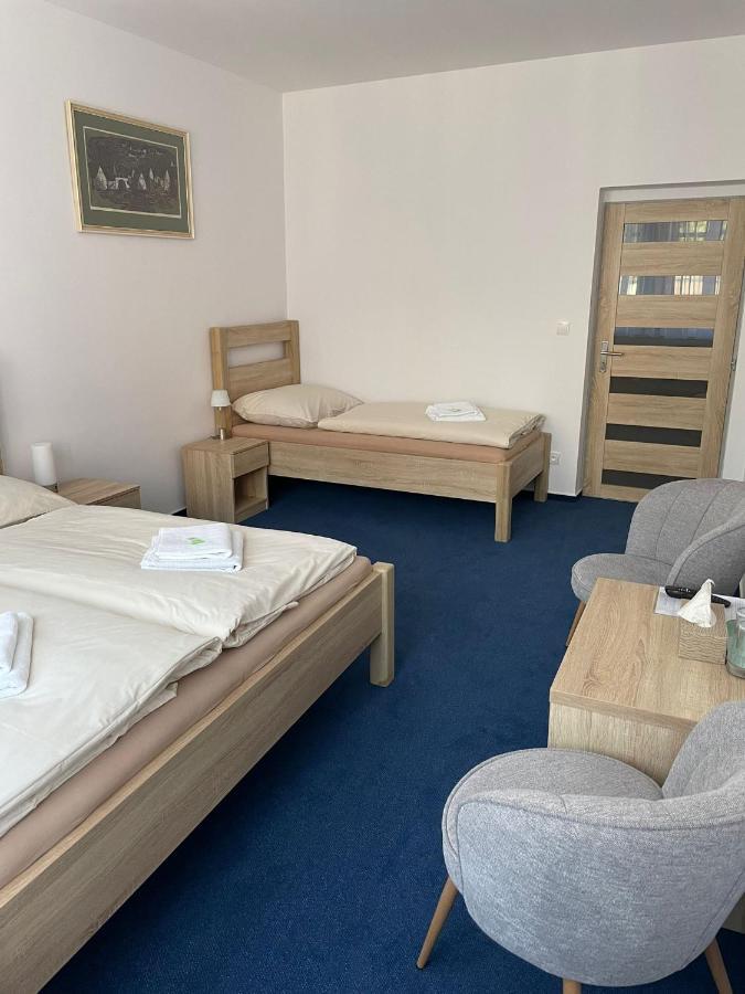 Hotel U Mesta Prahy Nachod Bagian luar foto