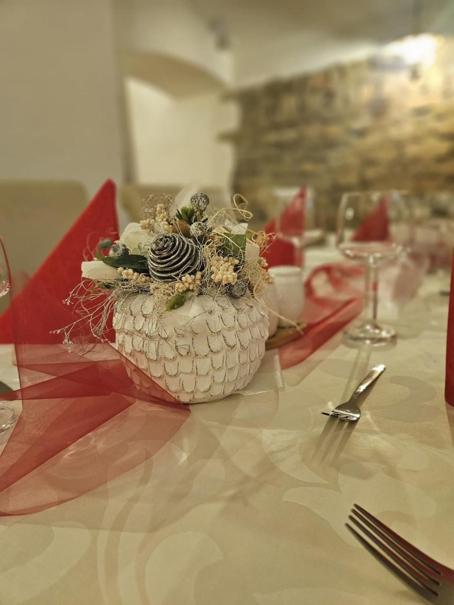 Hotel U Mesta Prahy Nachod Bagian luar foto